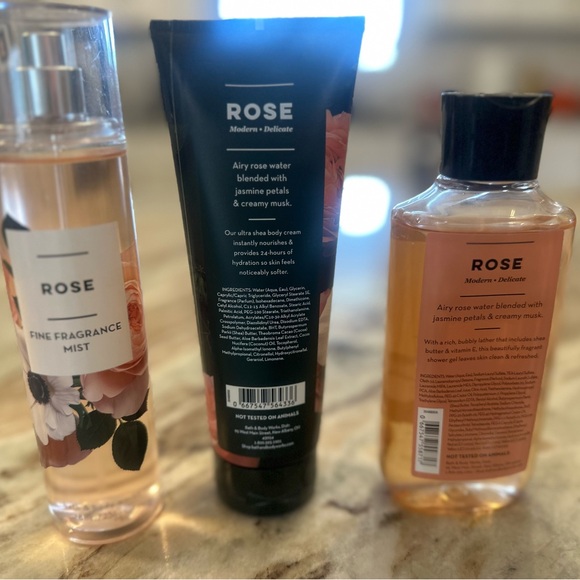 Bath & Body Works Rose Body Wash Set - Pink and Black - Picture 5 of 5
